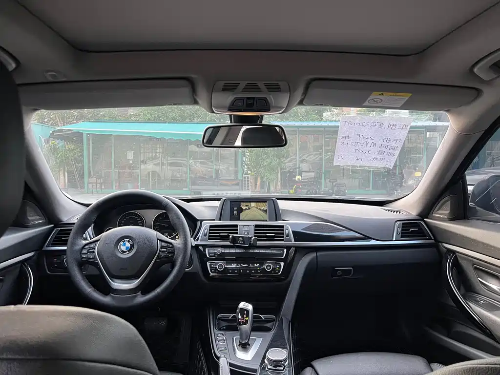 BMW 3 Series GT 2018 — фото 15