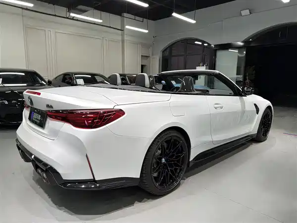 BMW M4 2024