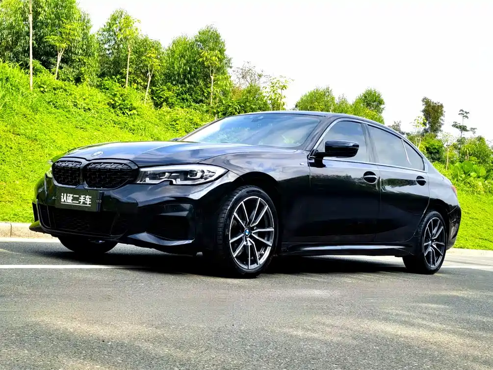 BMW 3 Series 2021 — фото 1