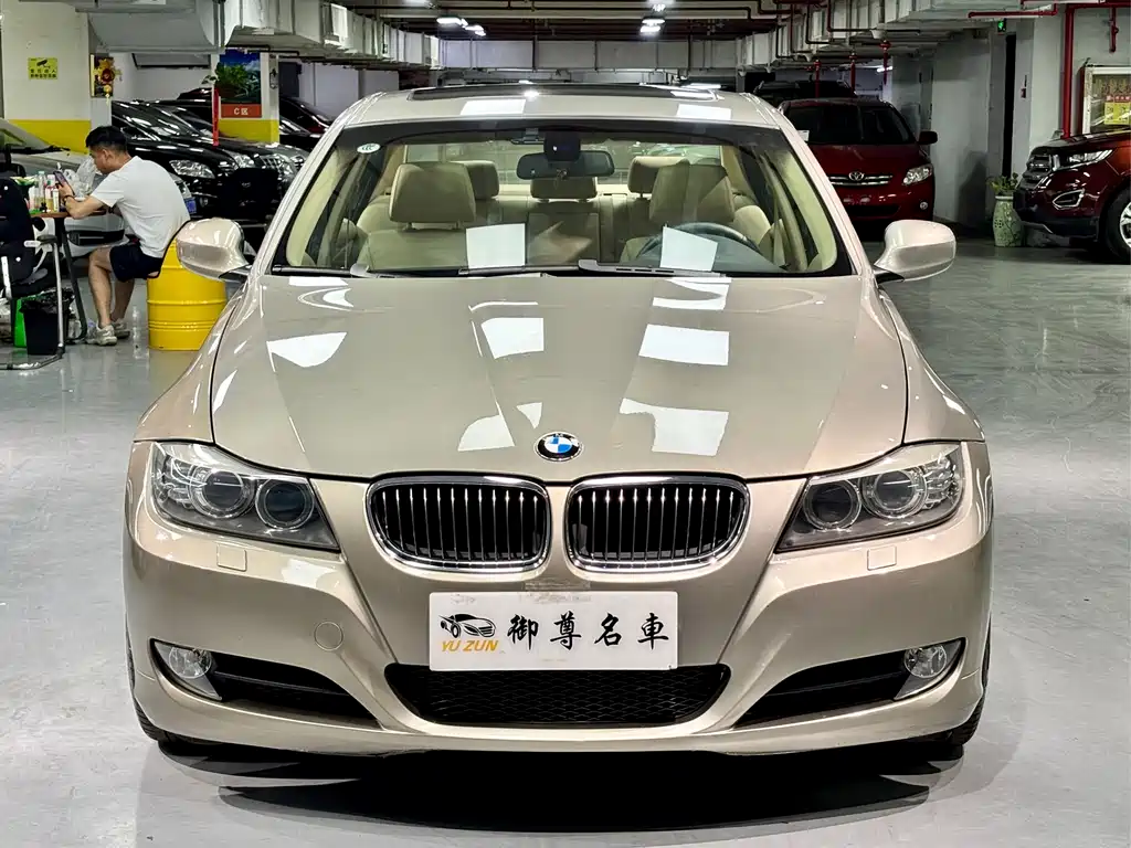 BMW 3 Series 2009 — фото 2