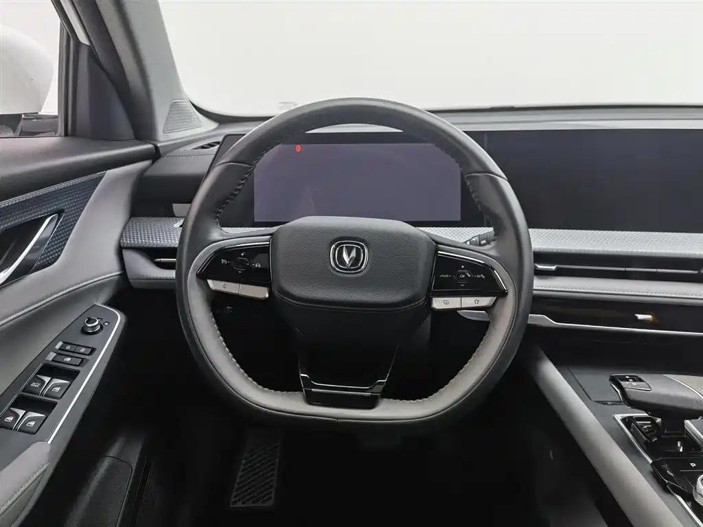 Changan CS75 PLUS 2024 — фото 11