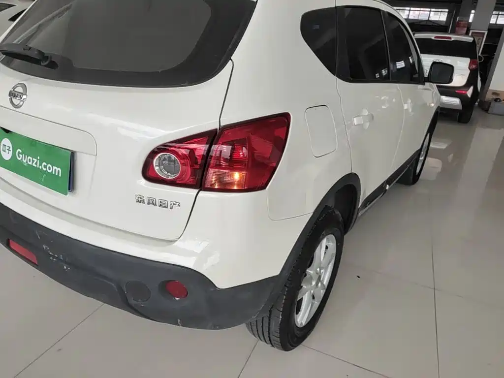 Nissan Qashqai 2015 — фото 8