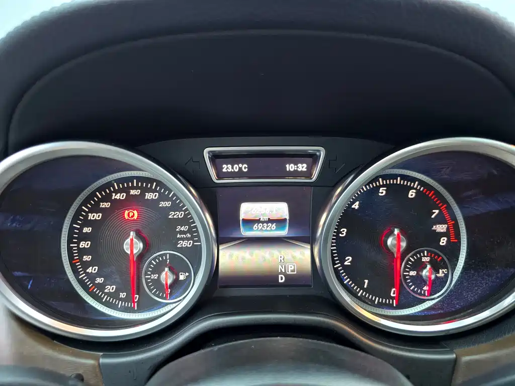 Mercedes-Benz GLE 2018 — фото 21
