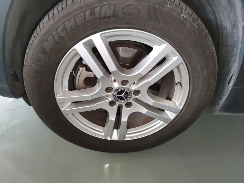 Mercedes-Benz GLB 2023 — фото 23