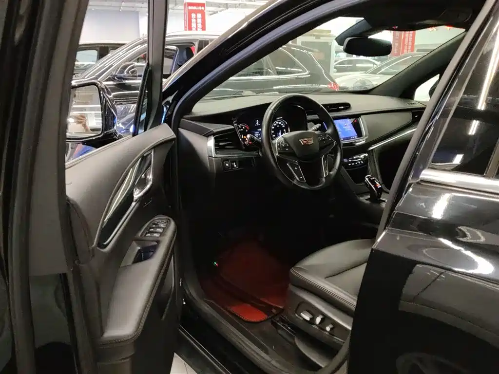 Cadillac XT5 2022 — фото 16