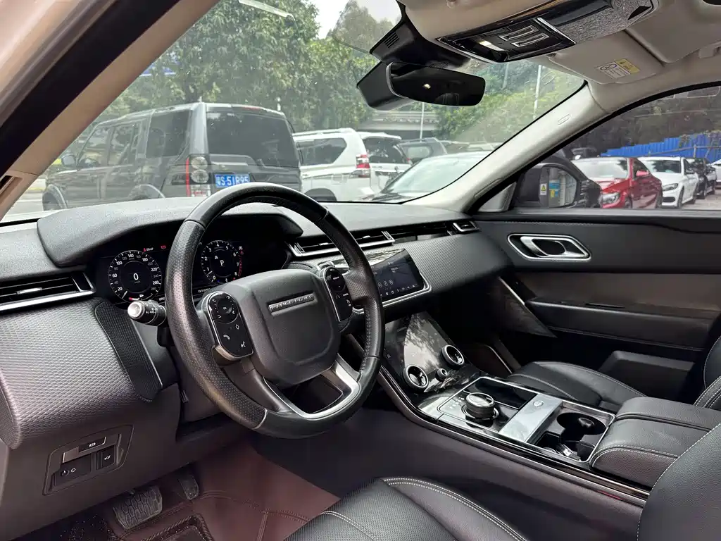 Land Rover Velar 2019 — фото 13