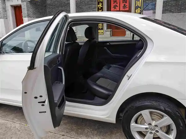 Volkswagen Santana 2016