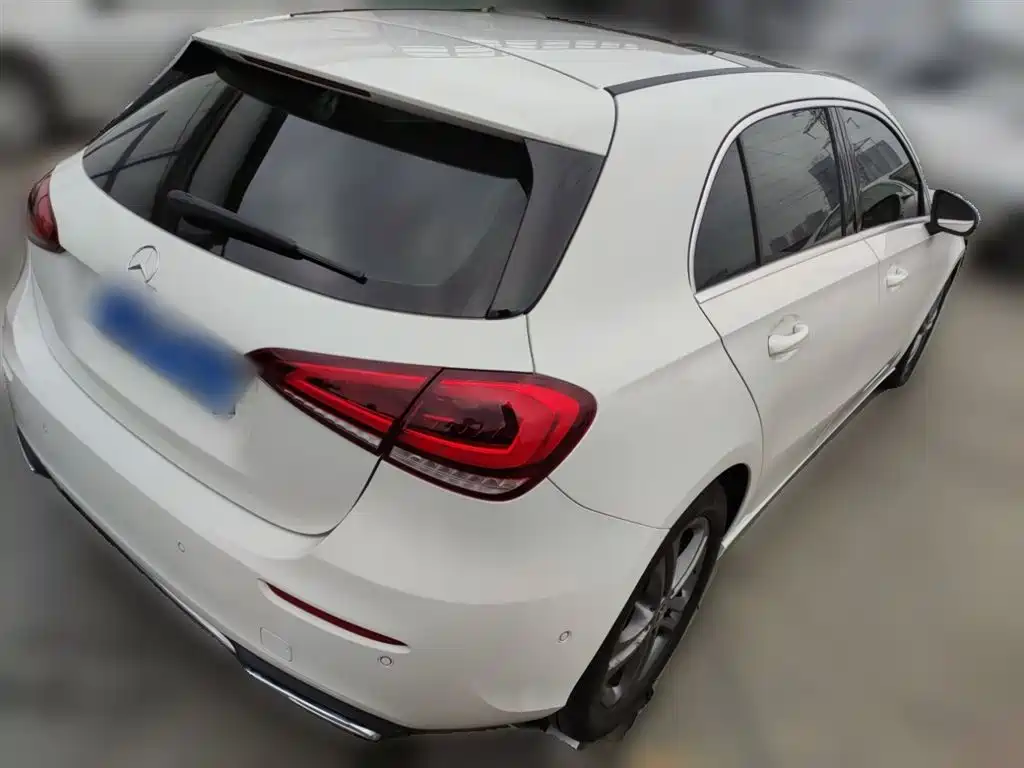 Mercedes-Benz A-Class 2020 — фото 12