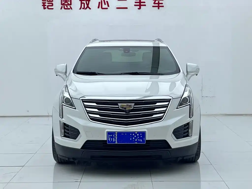 Cadillac XT5 2018 — фото 16