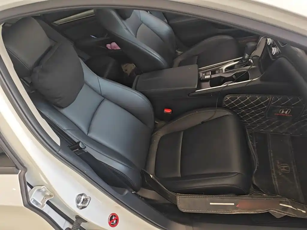 Honda Accord 2022 — фото 20