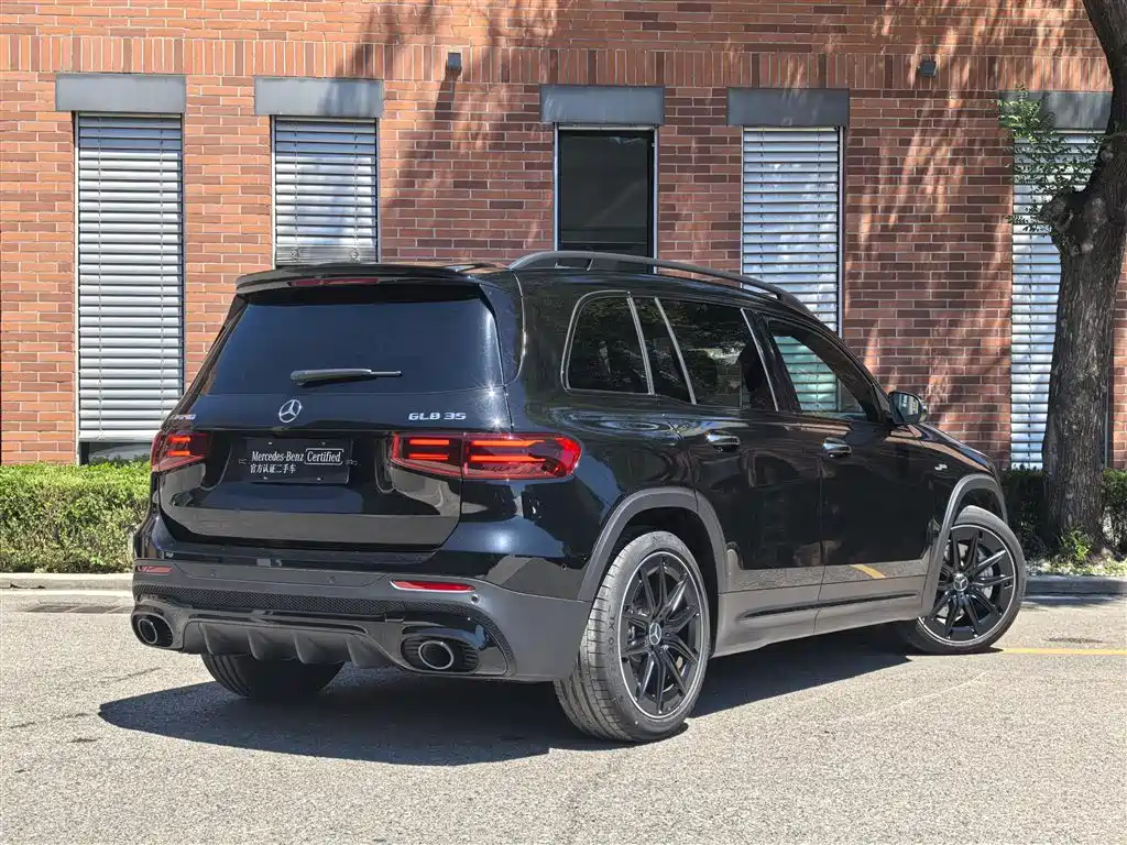 Mercedes-Benz GLB AMG 2025 — фото 3