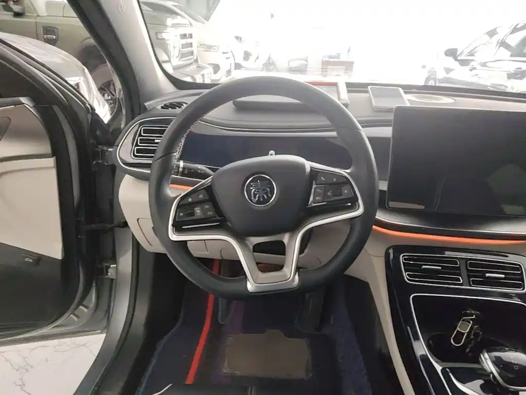 BYD Qin PLUS 2022 — фото 11