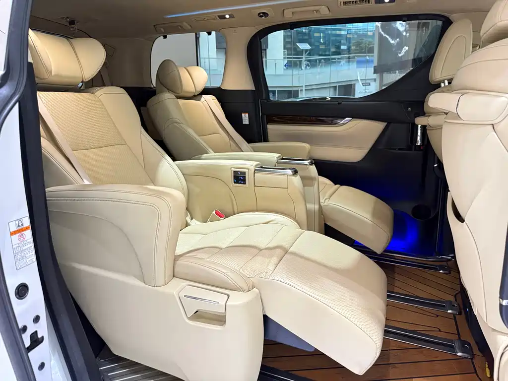Toyota Alphard 2019 — фото 9