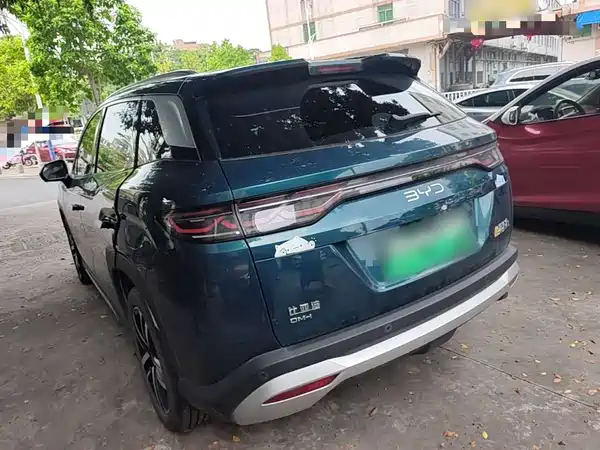 BYD Song L DM-i 2024