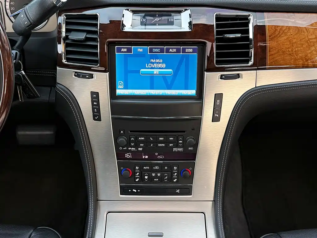 Cadillac Escalade 2014 — фото 8
