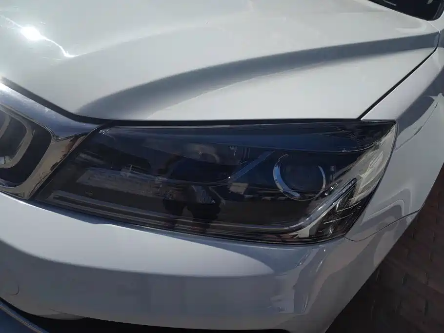 Geely Emgrand 2018