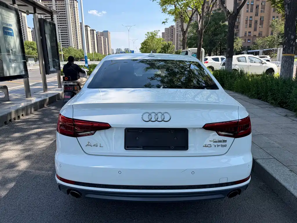 Audi A4L 2016 — фото 10