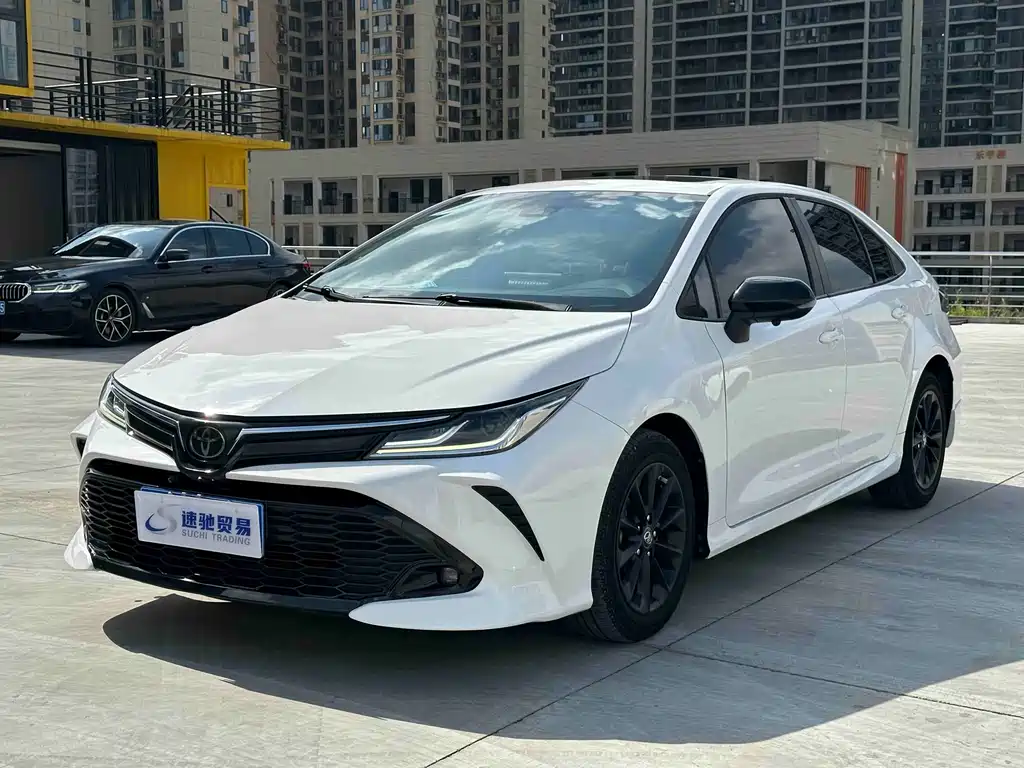 Toyota Corolla 2022 — фото 1