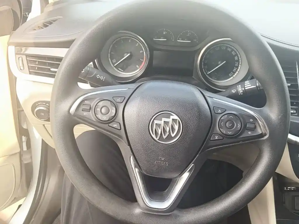 Buick Verano 2015 — фото 11