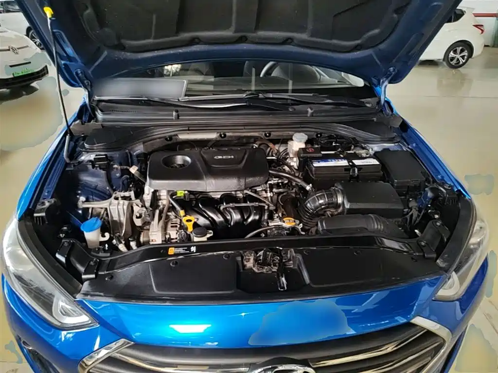 Hyundai Elantra 2017 — фото 20