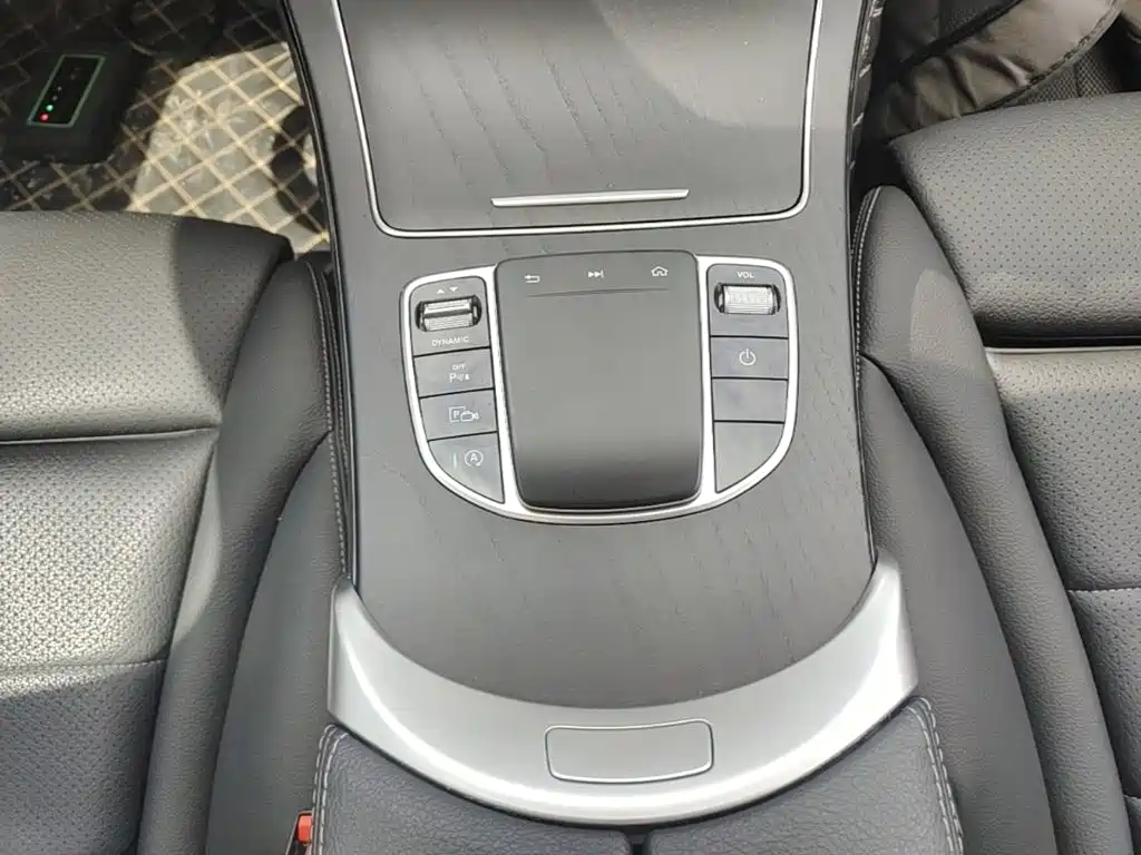 Mercedes-Benz C-Class 2021 — фото 10