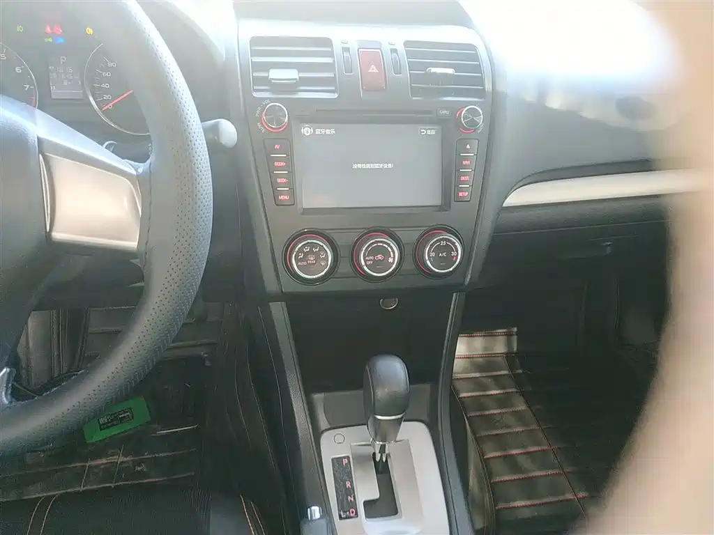 Subaru XV 2015 — фото 13