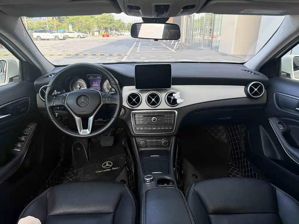 Mercedes-Benz GLA 2016