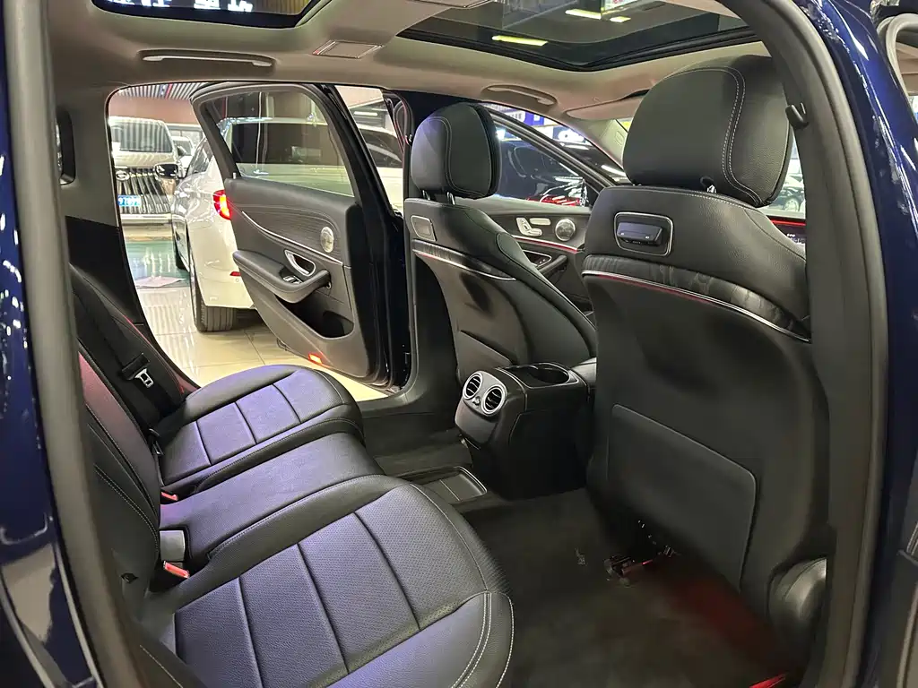 Mercedes-Benz E-Class 2020 — фото 10