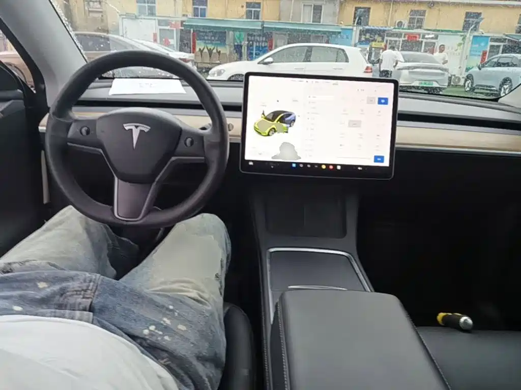 Tesla Model Y 2021 — фото 10