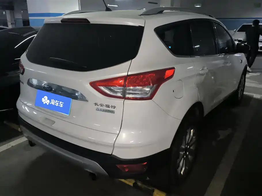 Ford Kuga 2016