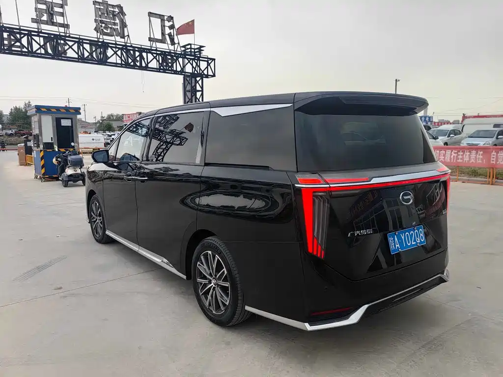 GAC Motor Trumpchi M8 2024 — фото 12