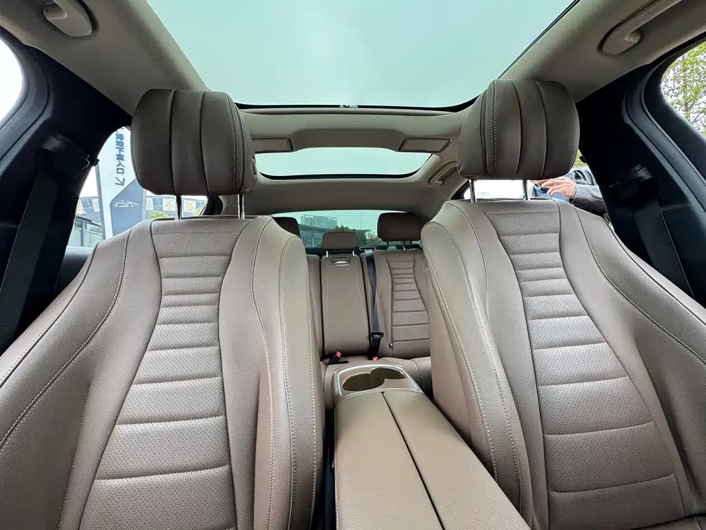 Mercedes-Benz E-Class 2020 — фото 21