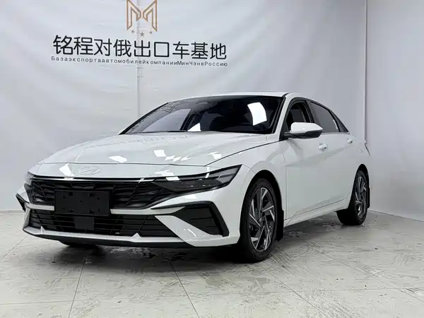 Hyundai Elantra 2023