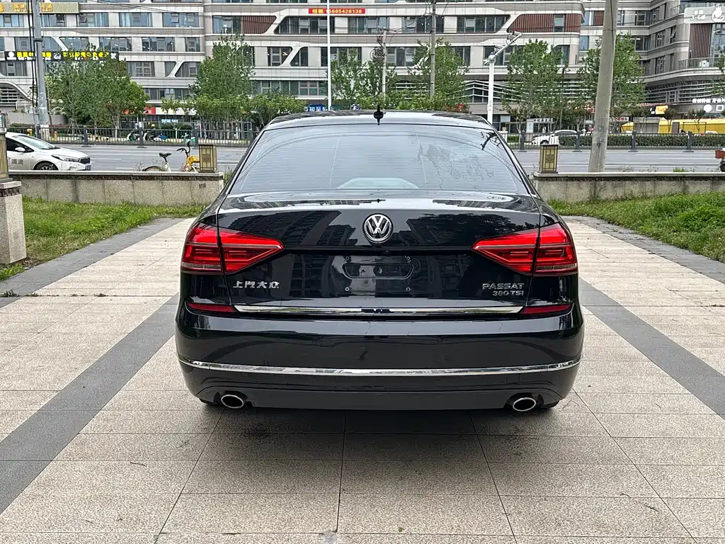 Volkswagen Passat 2016 — фото 5