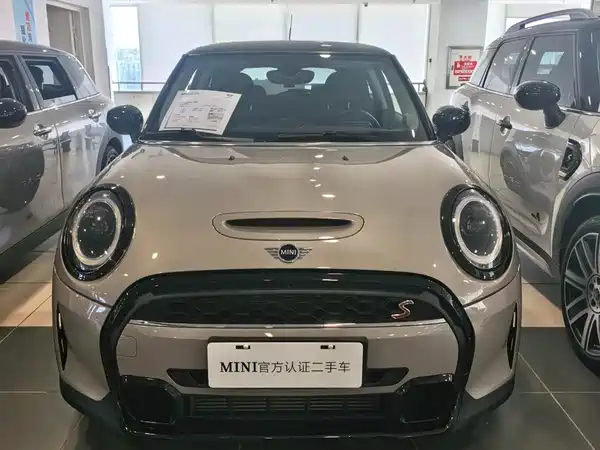 MINI MINI 2022