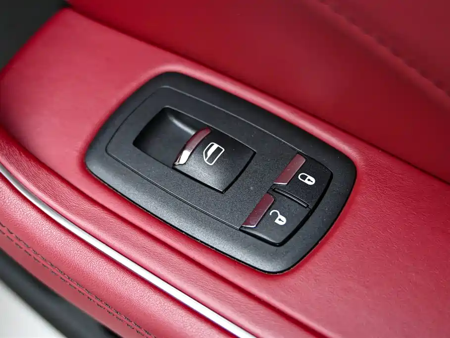 Maserati Levante 2020 — фото 28