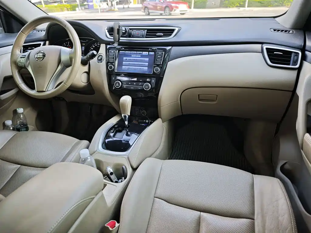 Nissan X-Trail 2015 — фото 10