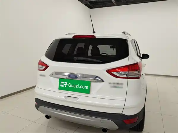 Ford Kuga 2015