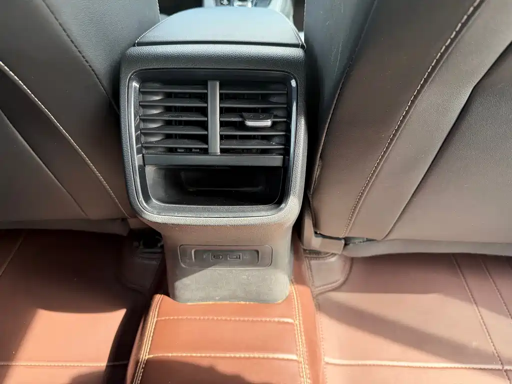 Skoda Octavia 2022 — фото 18