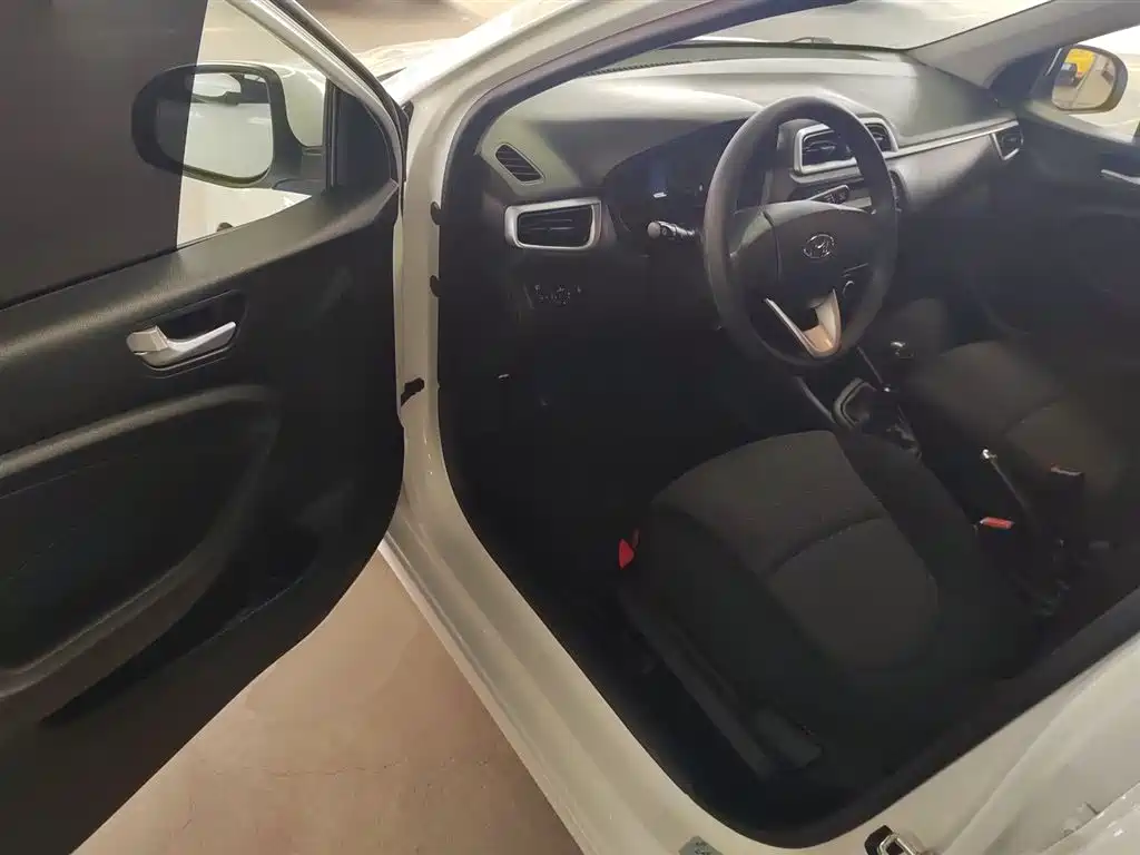 Hyundai Verna 2020 — фото 16