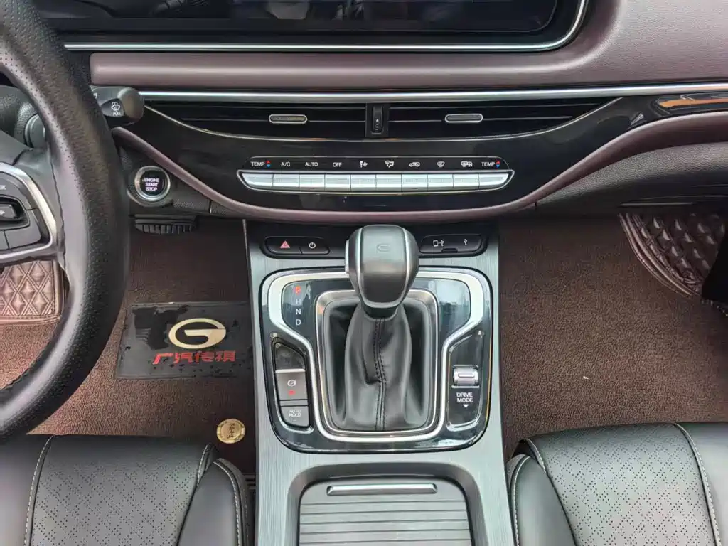 GAC Trumpchi M6 2022 — фото 12