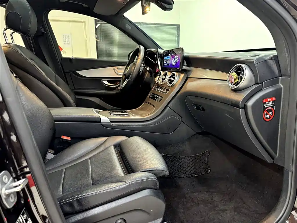 Mercedes-Benz GLC 2020 — фото 11