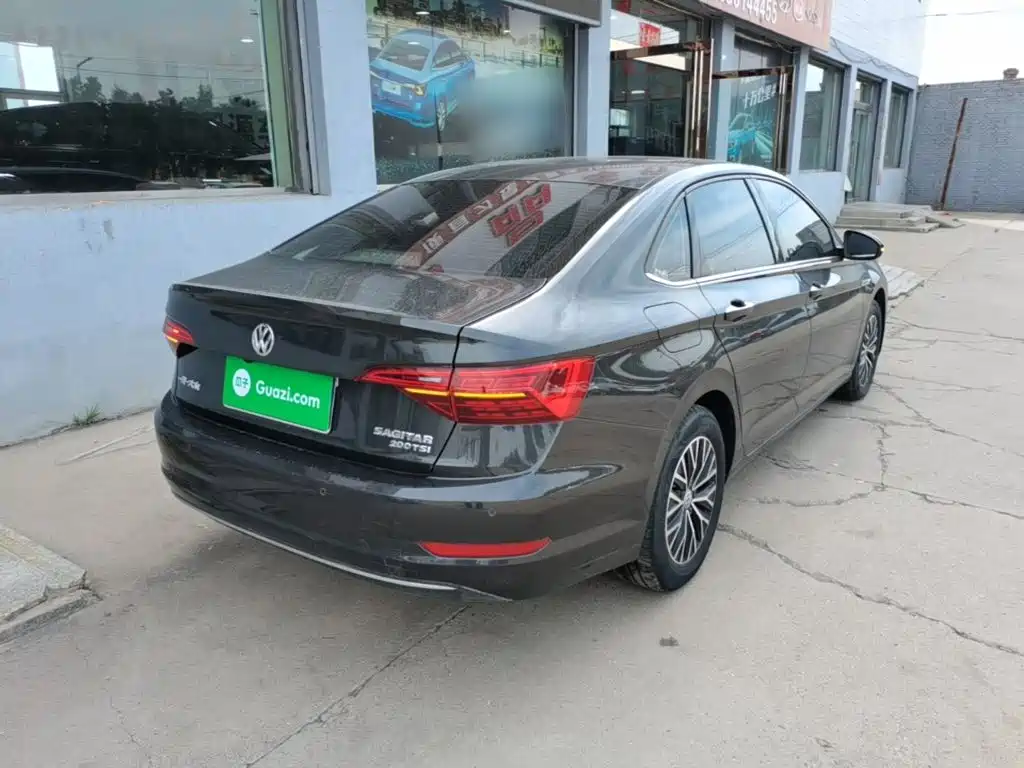 Volkswagen Sagitar 2020