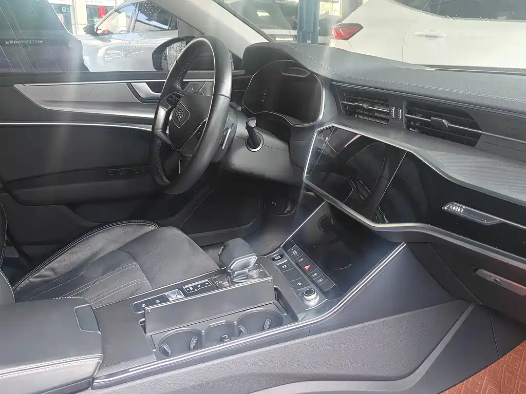 Audi A7L 2022 — фото 3