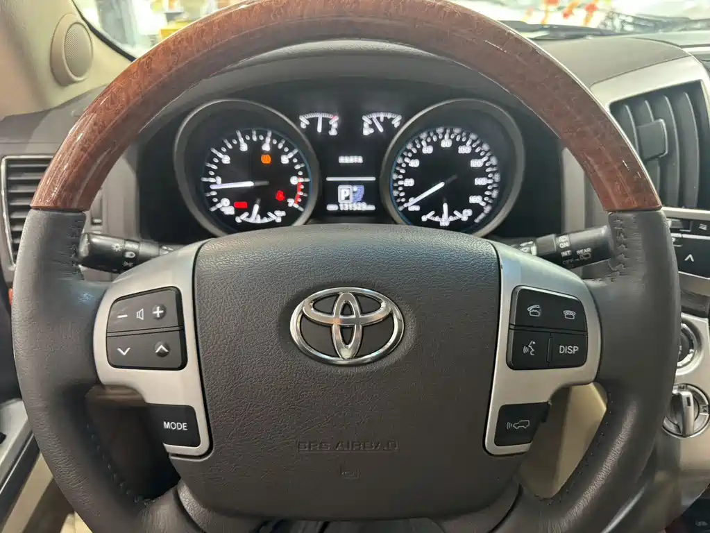 Toyota Land Cruiser 2014 — фото 16