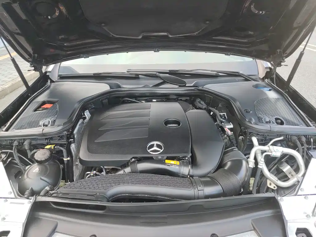 Mercedes-Benz E-Class 2021 — фото 18