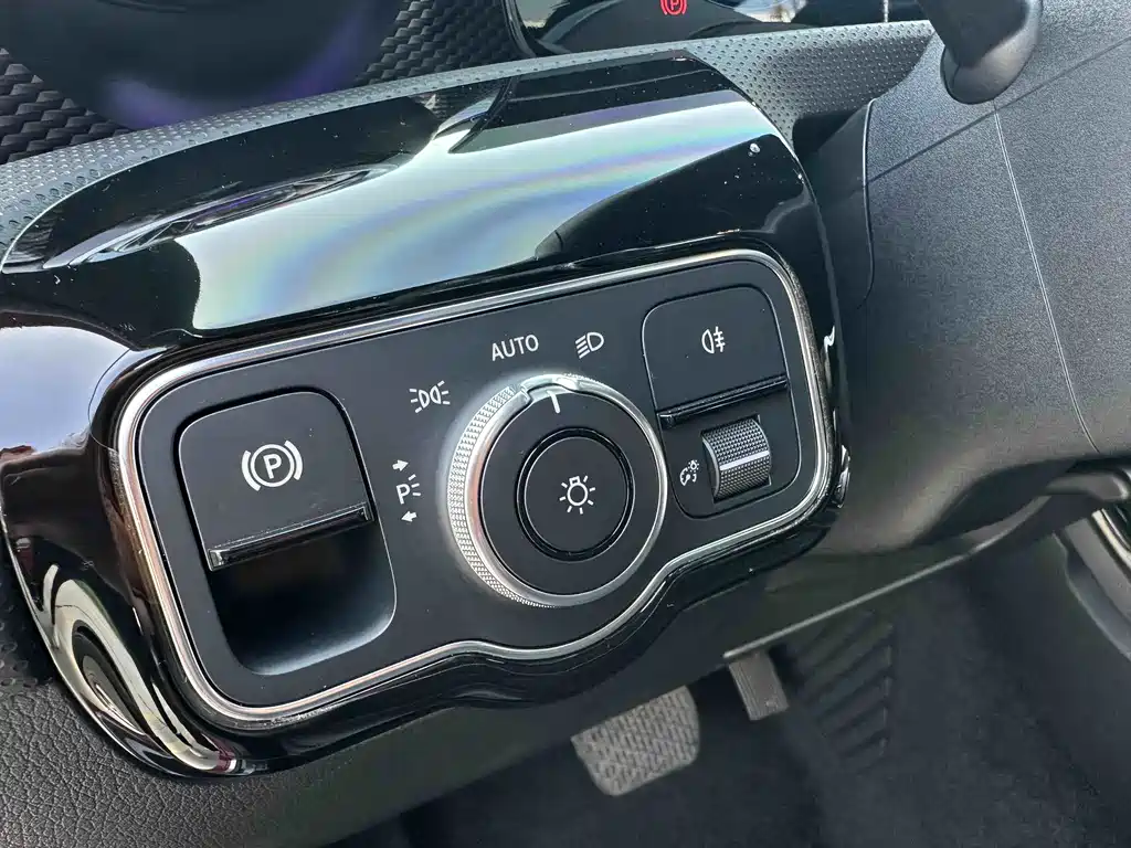 Mercedes-Benz A-Class 2020 — фото 15
