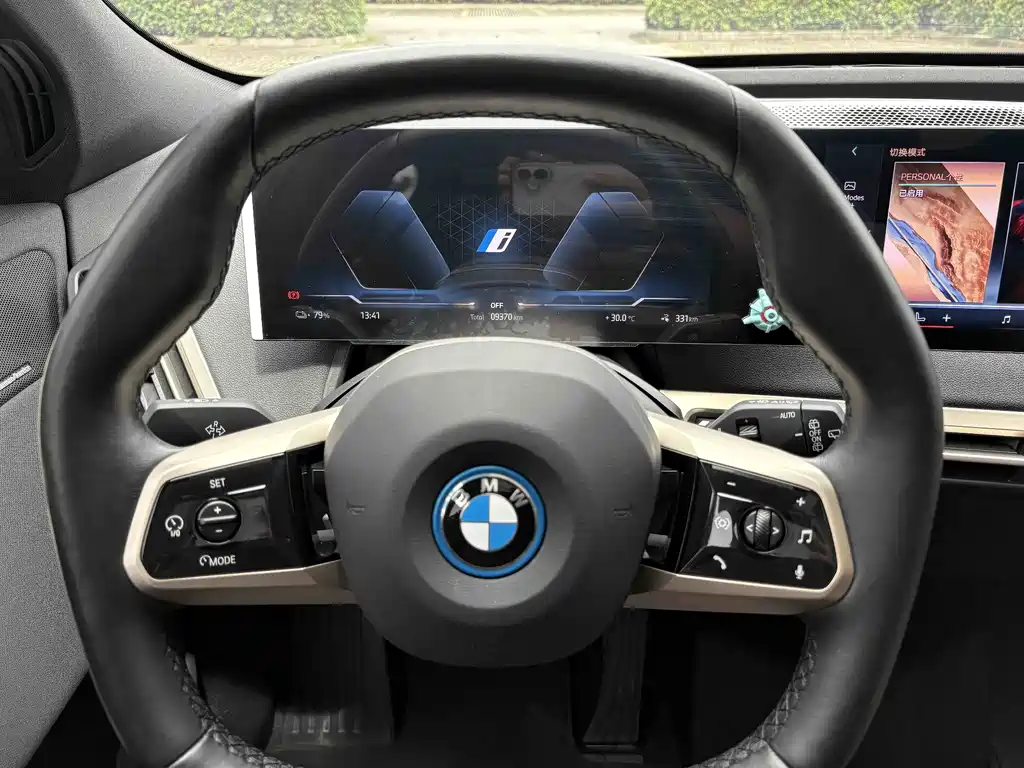 BMW iX 2024 — фото 14