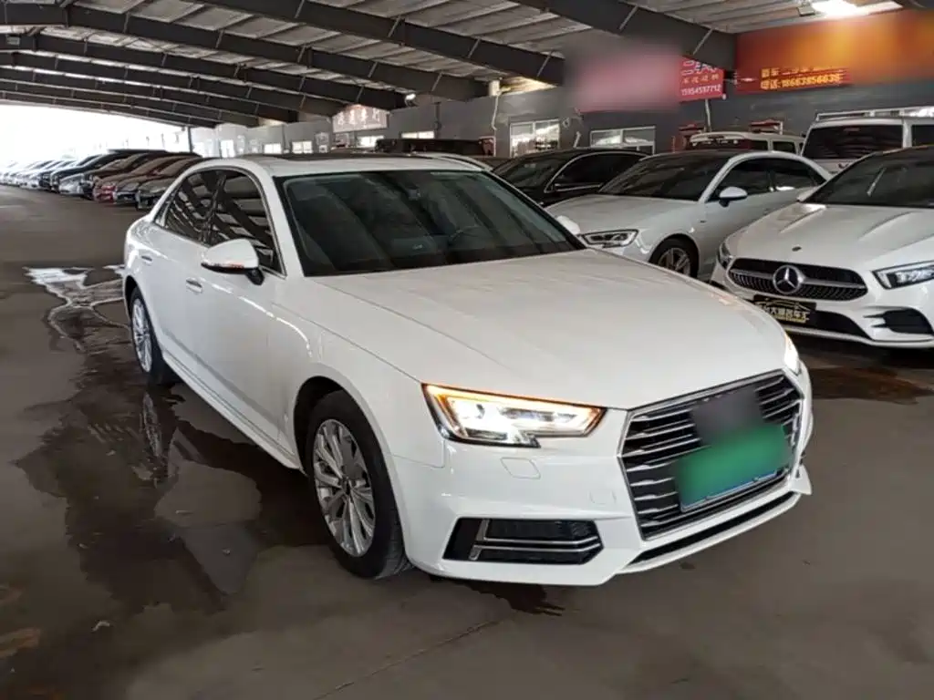 Audi A4L 2020