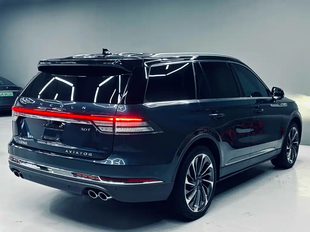 Lincoln Aviator 2020 — фото 5